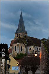 Beine, Burgundy.